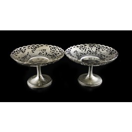 Pair Antique Wang Hing Chinese Export 900 Coin Silver Dragon Miniature Tazzas 