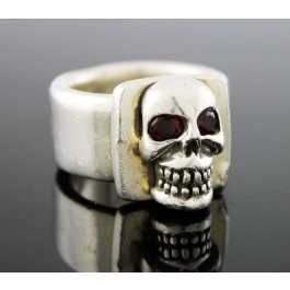 Vintage Versani 925 Sterling Silver Garnet Eye Skull Biker Ring Size 12