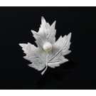 Vintage Signed Mikimoto 925 Sterling Silver 6.5mm Pearl Maple Leaf Brooch Pin