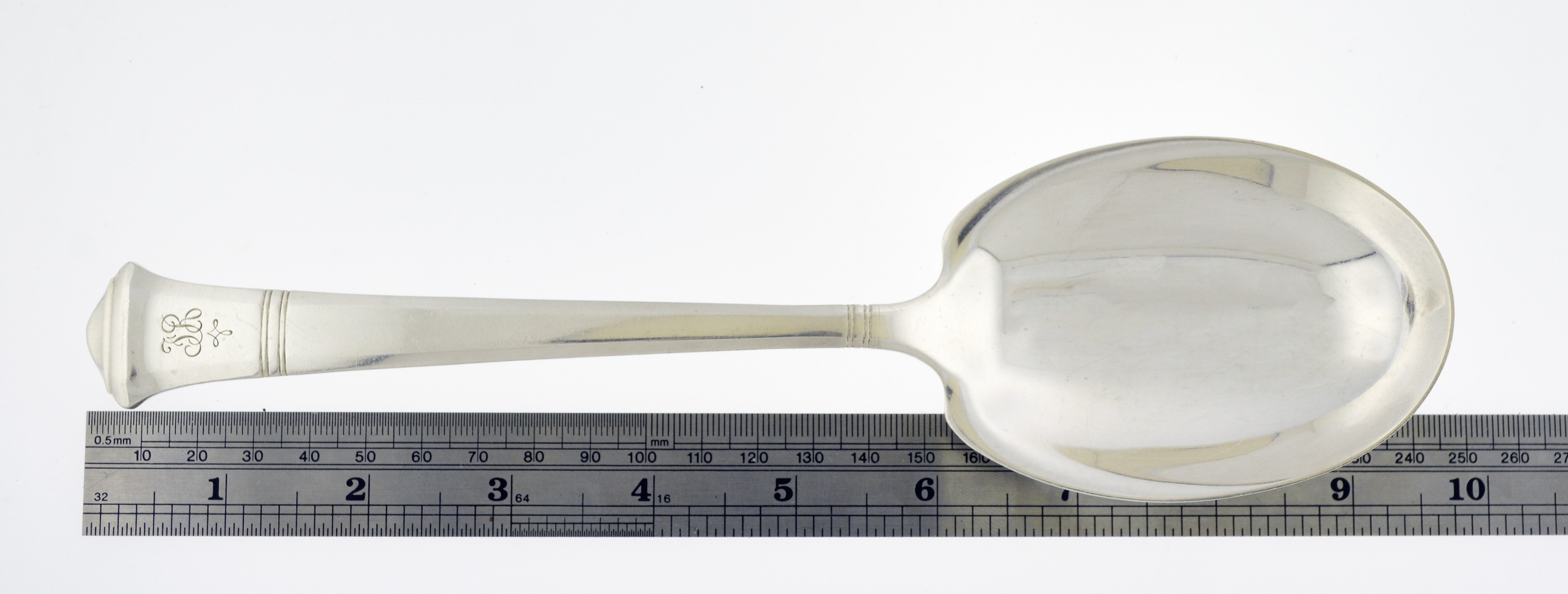 Tiffany & Co Windham Sterling Silver Large Berry Casserole Serving Spoon 9 3/8" Coin Exchange NY