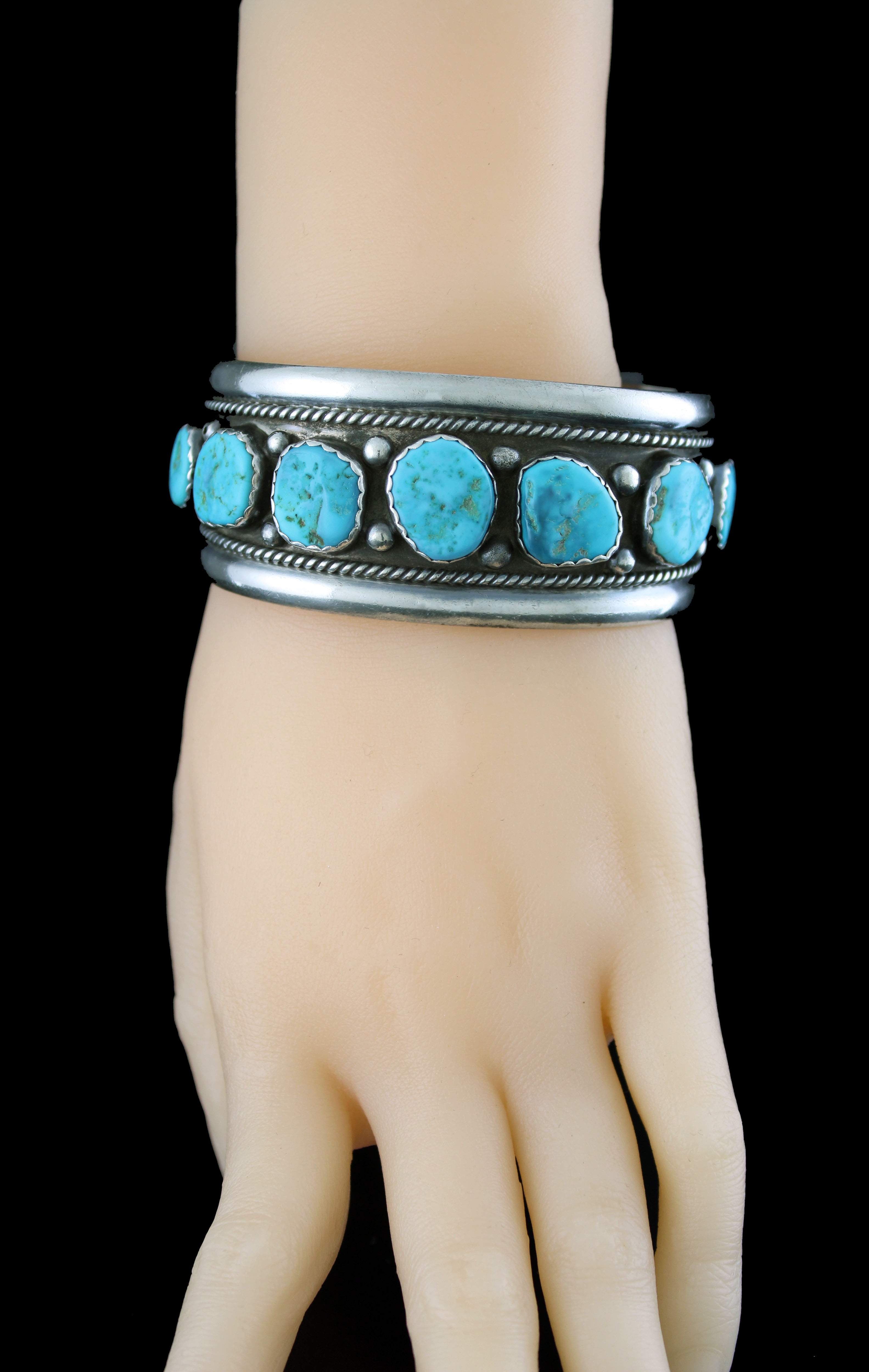 Lester Ortiz Navajo Native American Sterling Silver Turquoise Cuff